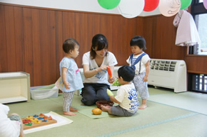 写真：遊んでいる様子